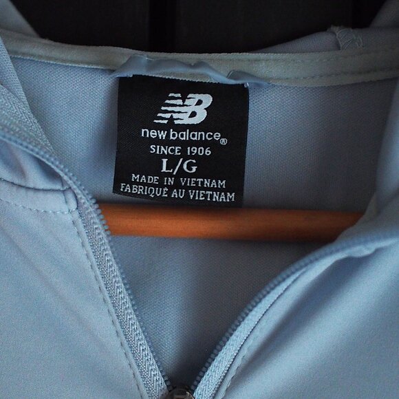New Balance | Windbreaker Half-Zip Jacket - Picture 2 of 6